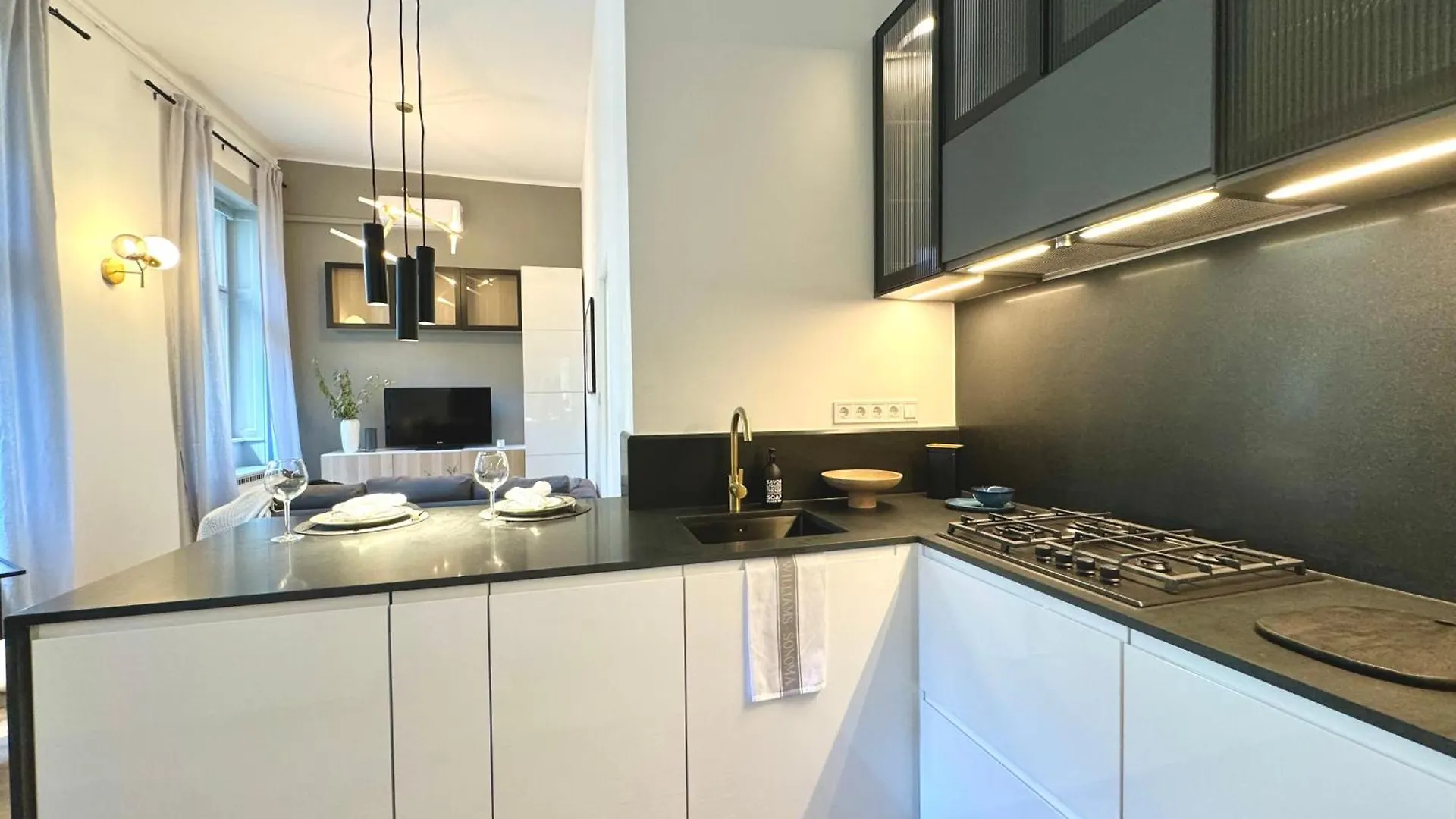 Buda Retreat - Modern 2Br Budapest