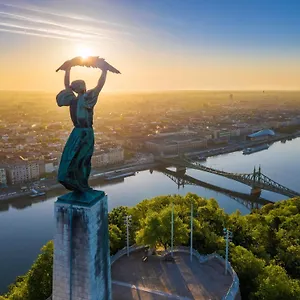 Kristal Budapest
